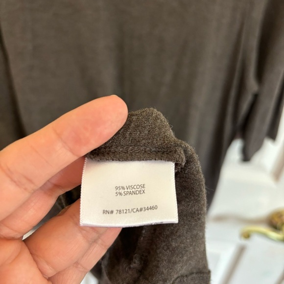 Eileen Fisher Brown Top. Italian Yarn. Large. - Picture 3 of 8